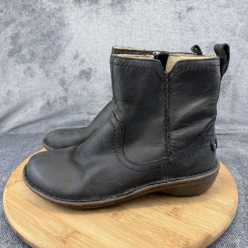 UGG Boots Womens Size 8 Black Leather Shearling Lined Ankle Zip Booties 1004177 - Picture 3 of 9